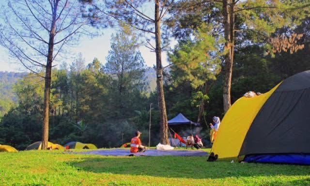 Tapian Ratu Camp Real Bukittinggi Exterior photo